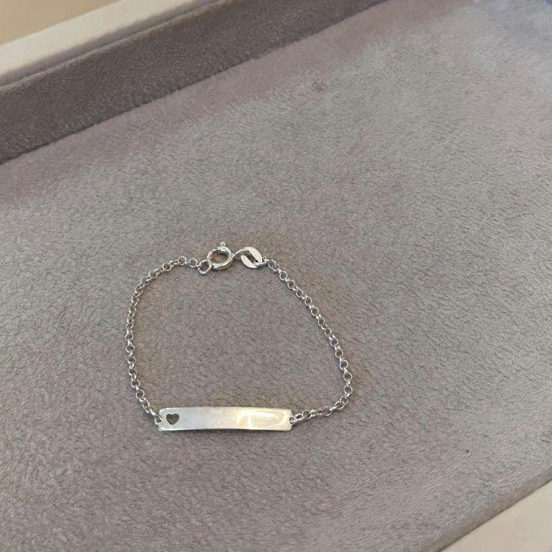 PULSEIRA PRATA INFANTIL PLAQUINHA C/ CORAÇÃO