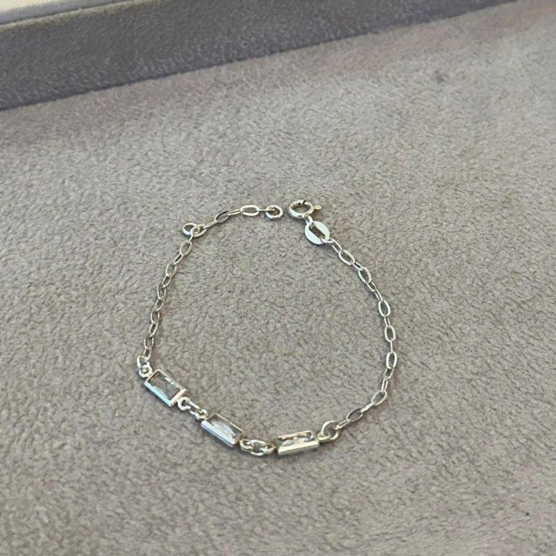 PULSEIRA PRATA INFANTIL ZIRCÔNIAS RETANGULARES