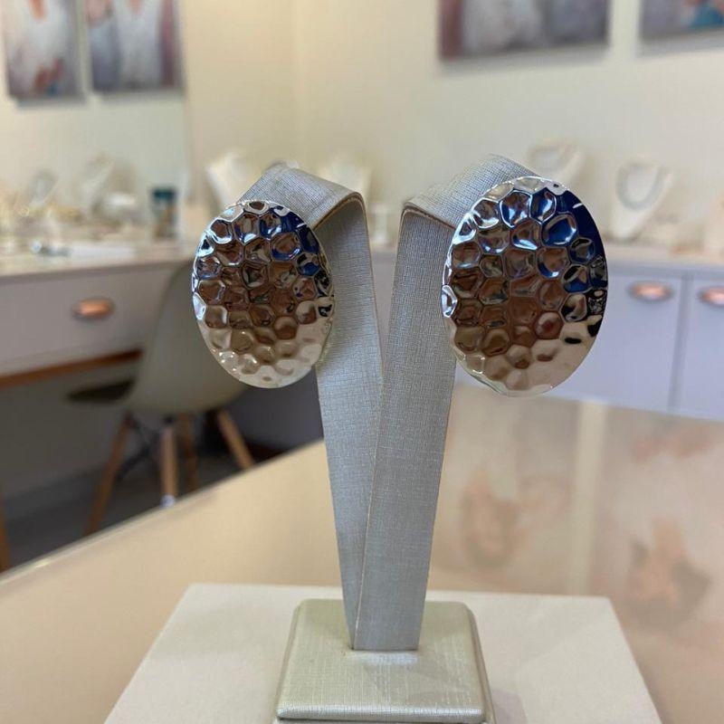 BRINCO BOTÃO OVAL BANHO DIAMANTE