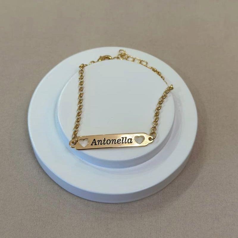 PULSEIRA INFANTIL PLAQUINHA ANTONELLA