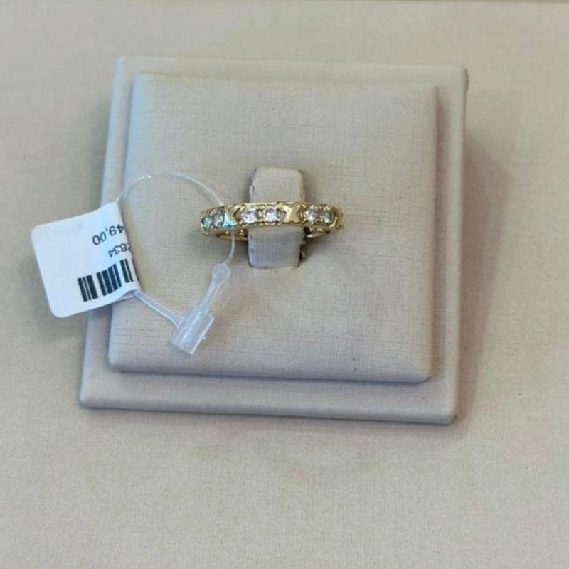 APARADOR CRAVEJADO X TAMANHO 16