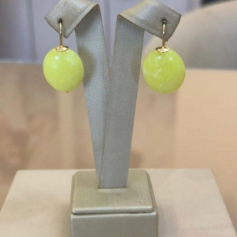 BRINCO GANCHO BALA RESINA AMARELO NEON