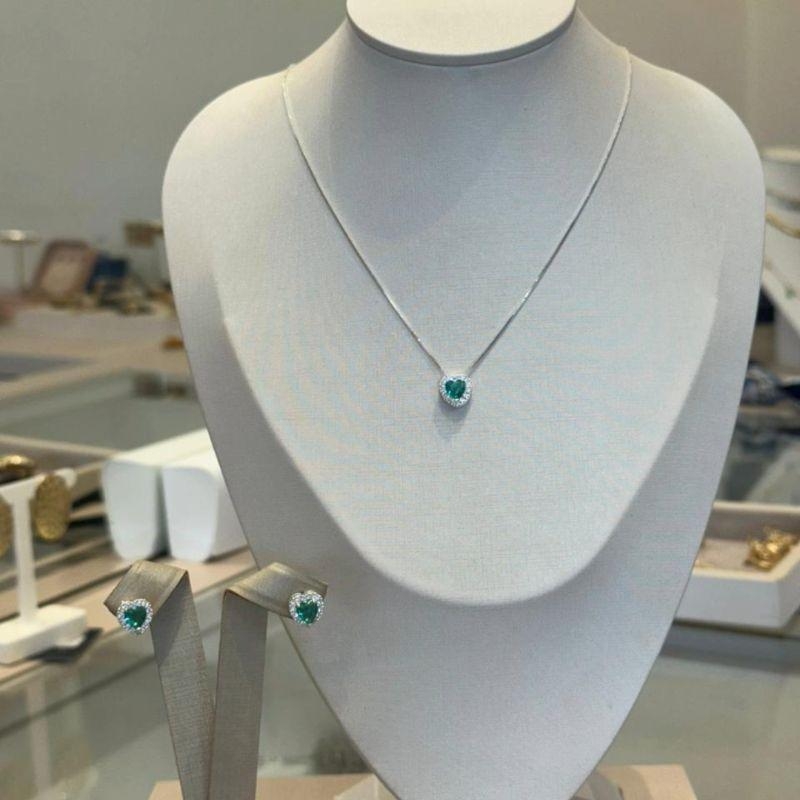 CONJUNTO PRATA CORAÇÃO VERDE TIFFANY