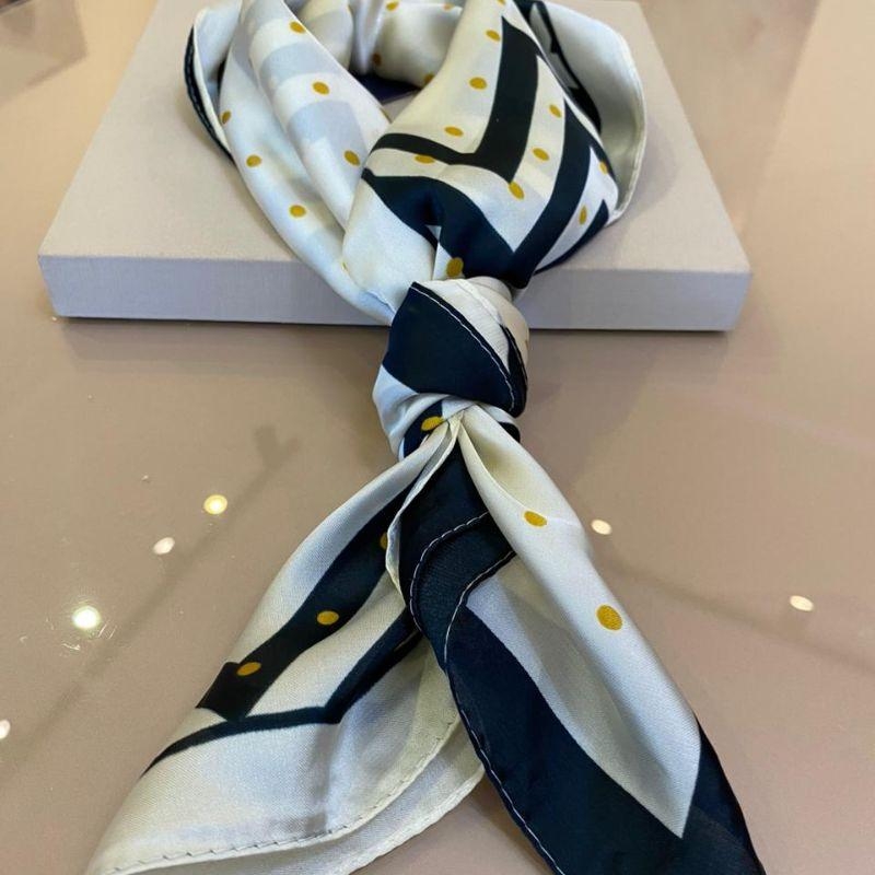 LENÇO PRETO E NUDE BOLINHAS 70X70CM