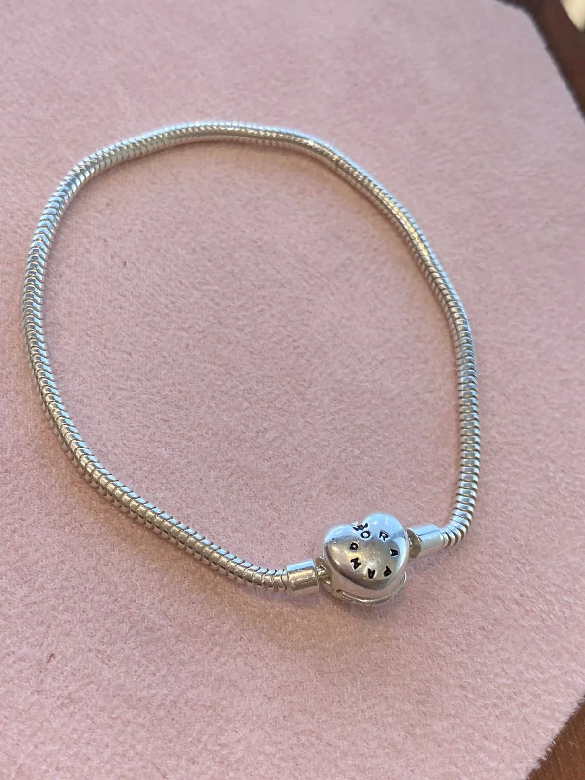 PULSEIRA PRATA PANDORA CORAÇÃO CRAVEJADO