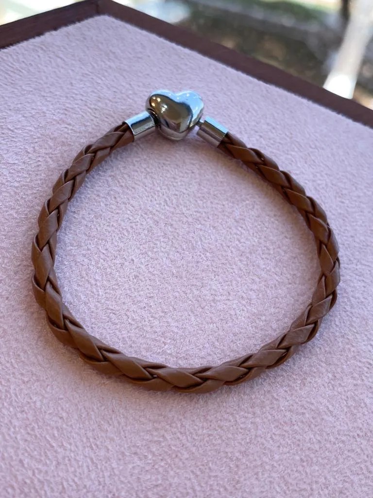 PULSEIRA PANDORA COURO MARROM 18CM