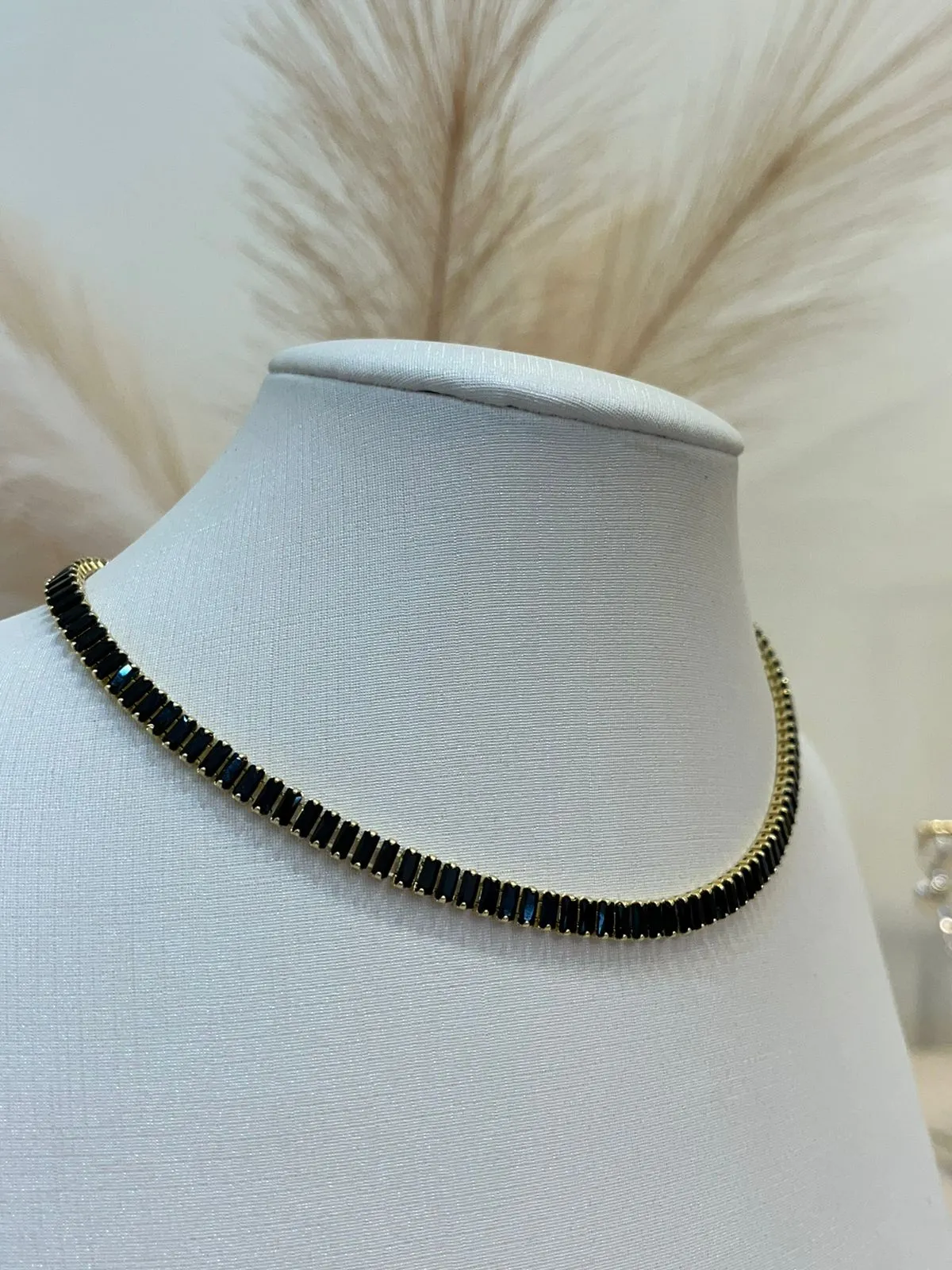 CHOKER ZIRCÔNIAS ÔNIX NAVETES