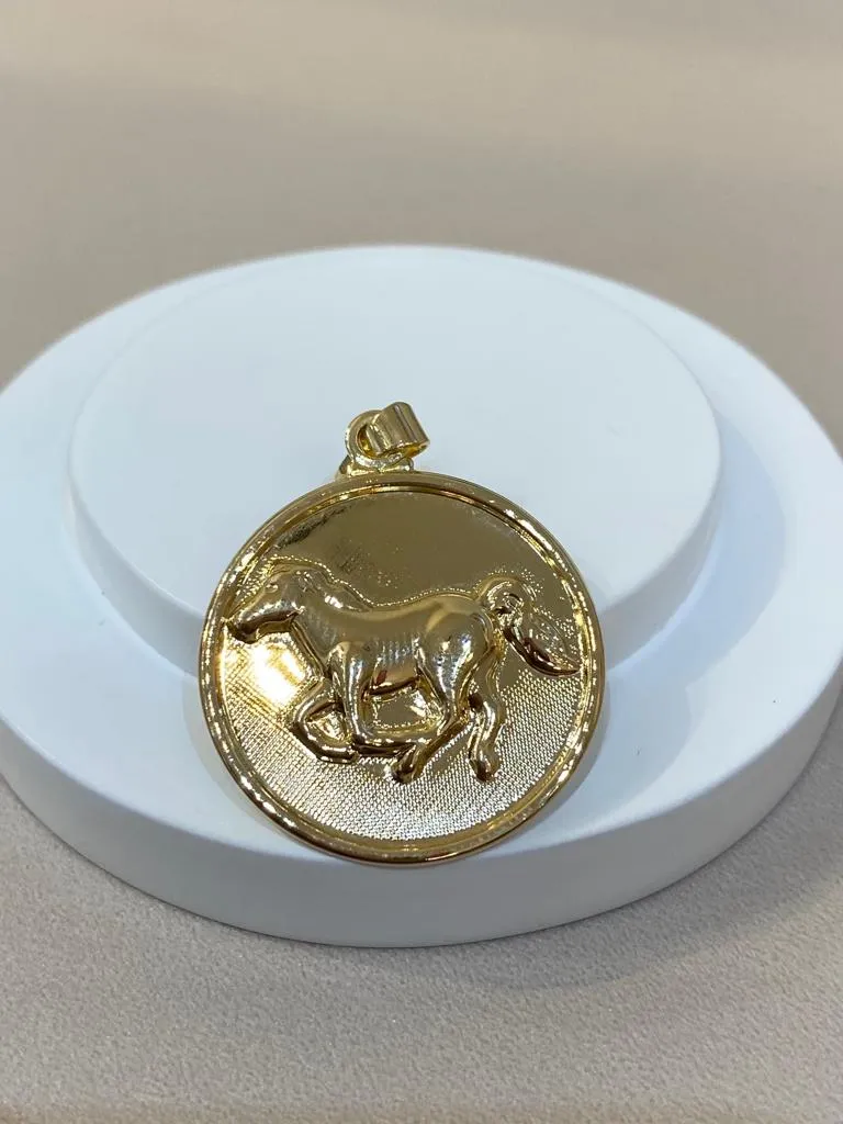 PINGENTE CAVALO MEDALHA