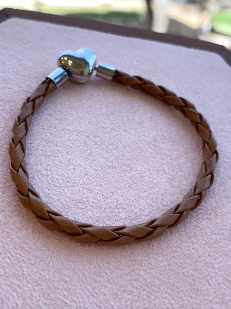 PULSEIRA PANDORA COURO MARROM 18CM