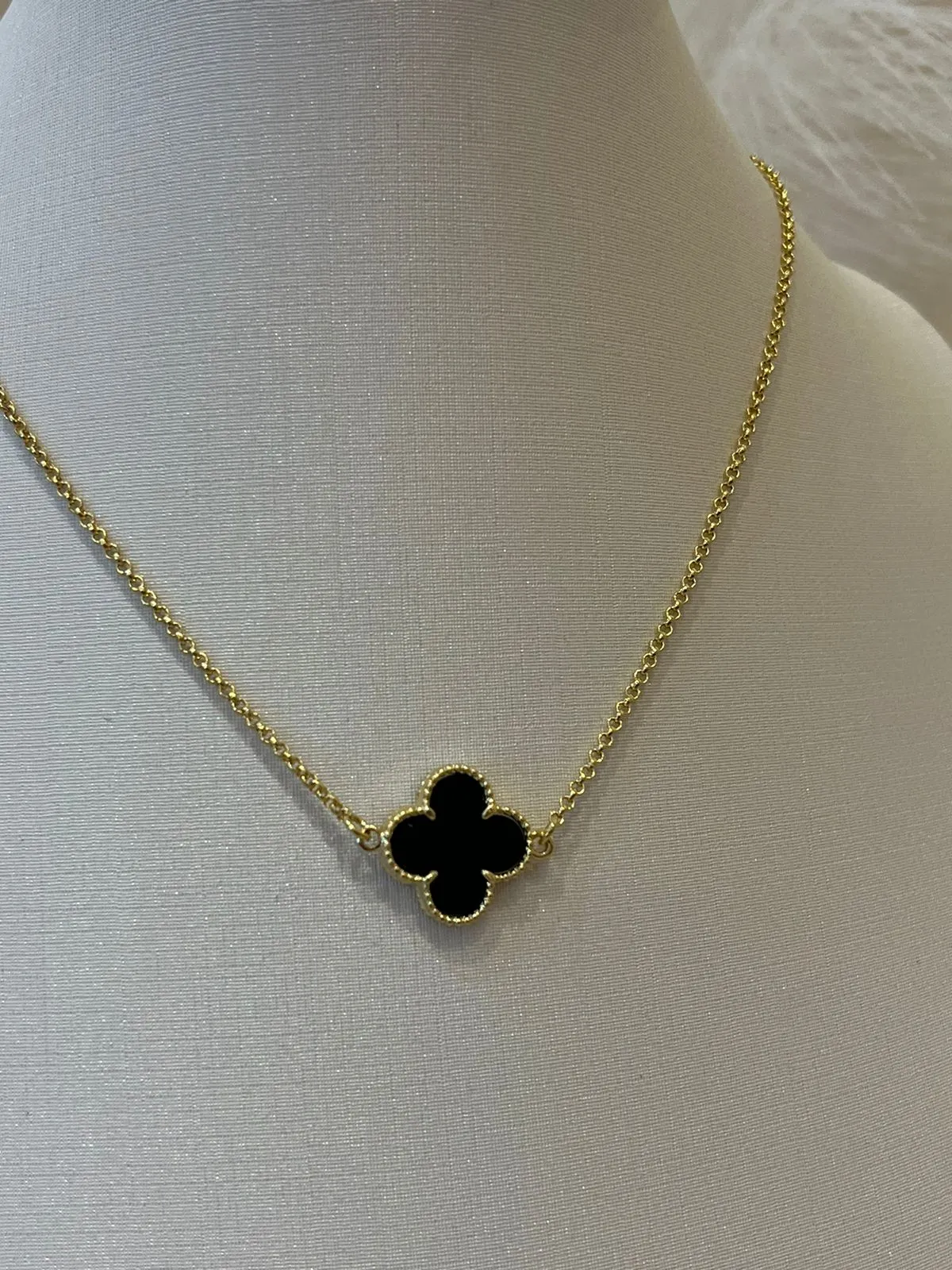 CHOKER 1 TREVO PRETO