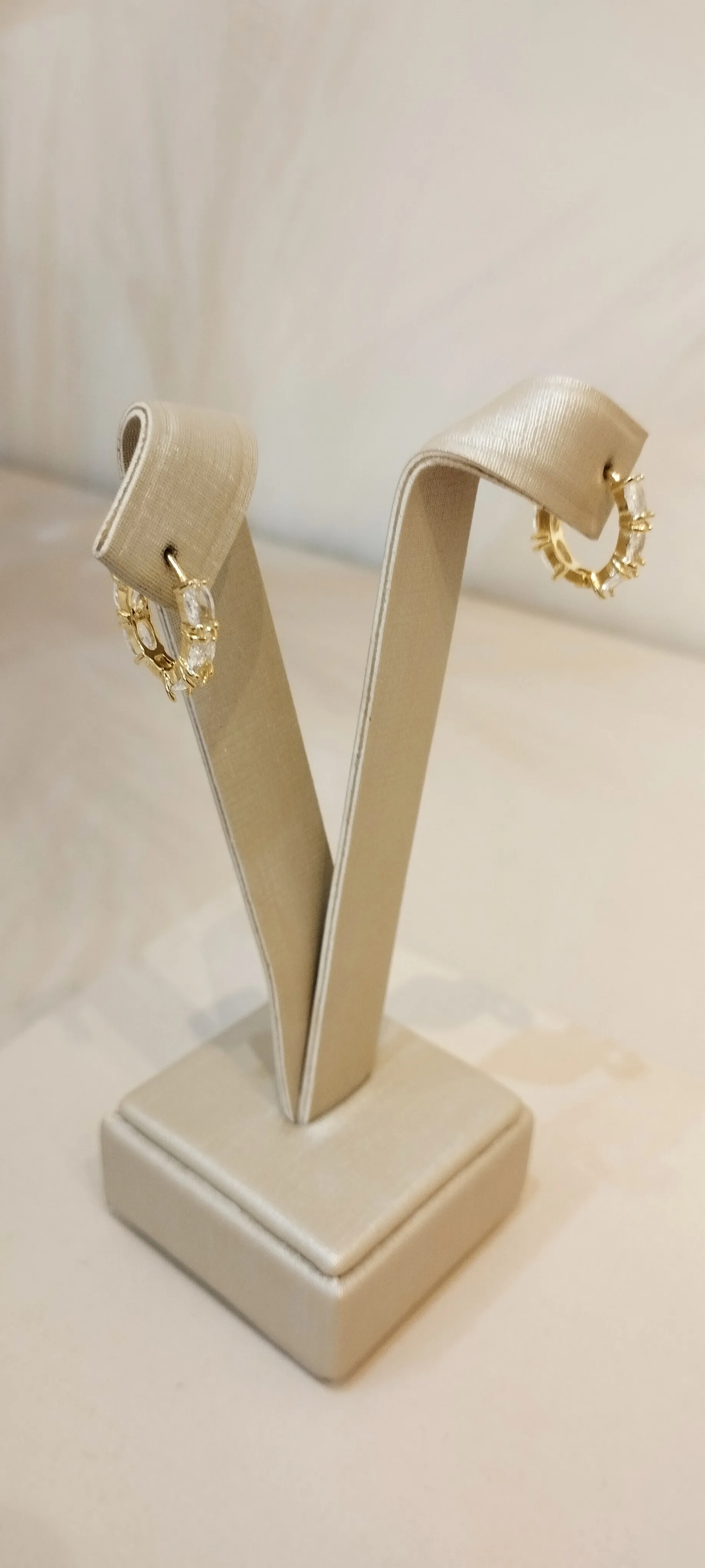 ARGOLA ZIRCONIAS QUADRADAS CRISTAL