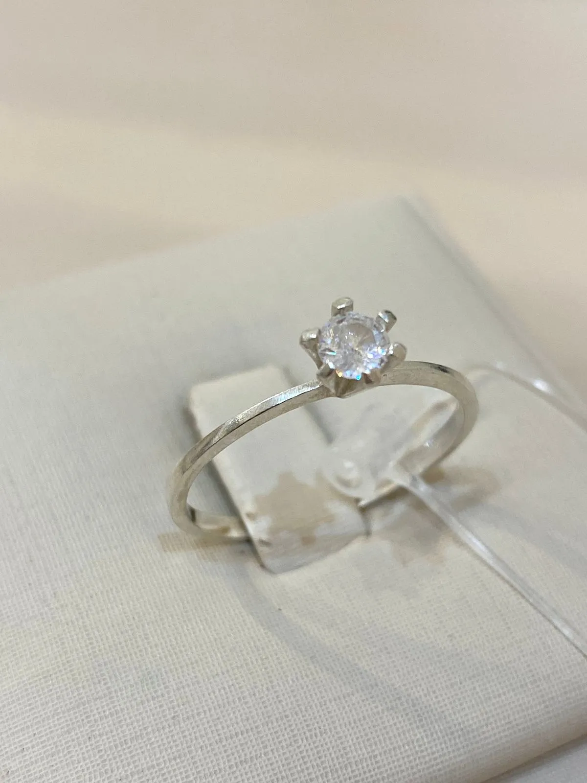 ANEL PRATA SOLITÁRIO ZIRCÔNIA CRISTAL