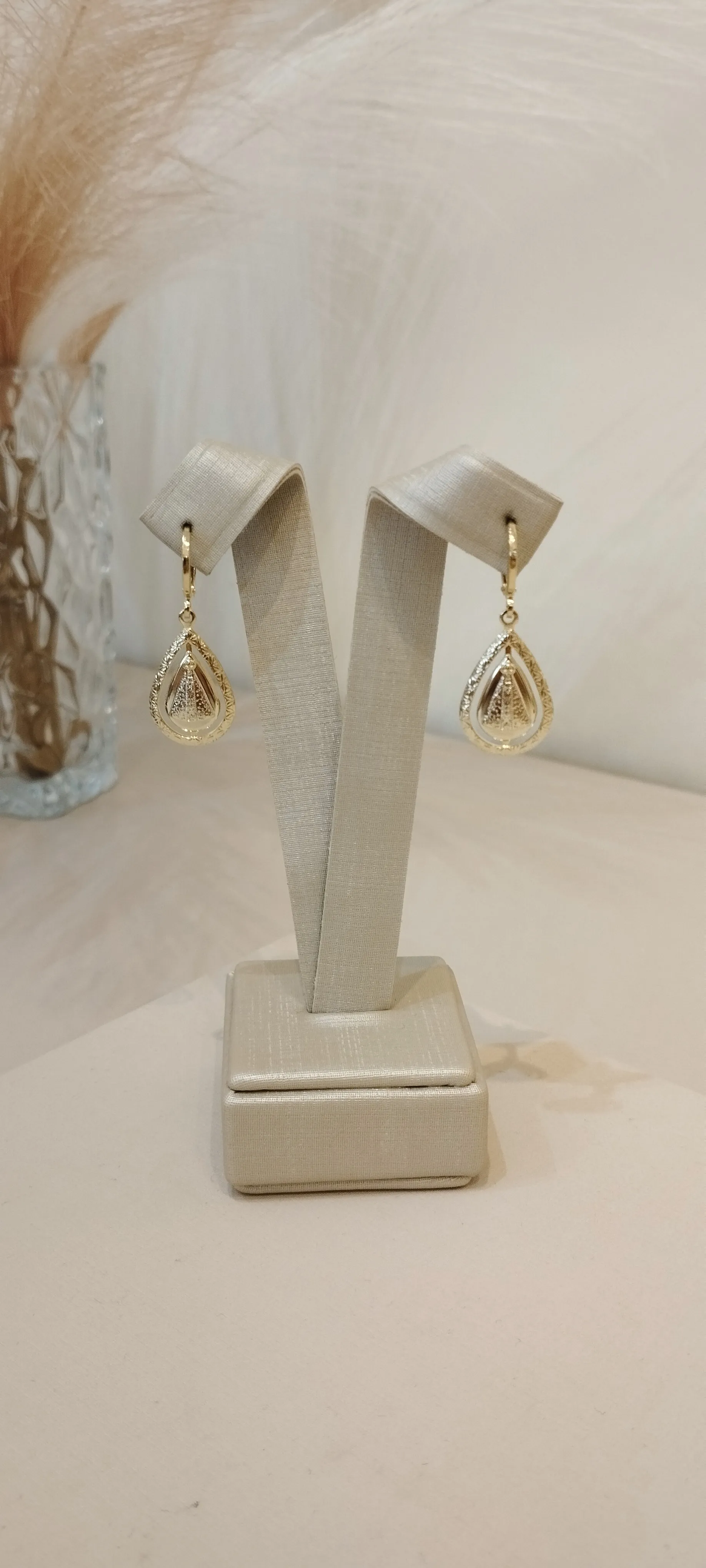 BRINCO ARGOLA NOSSA SENHORA GOTA