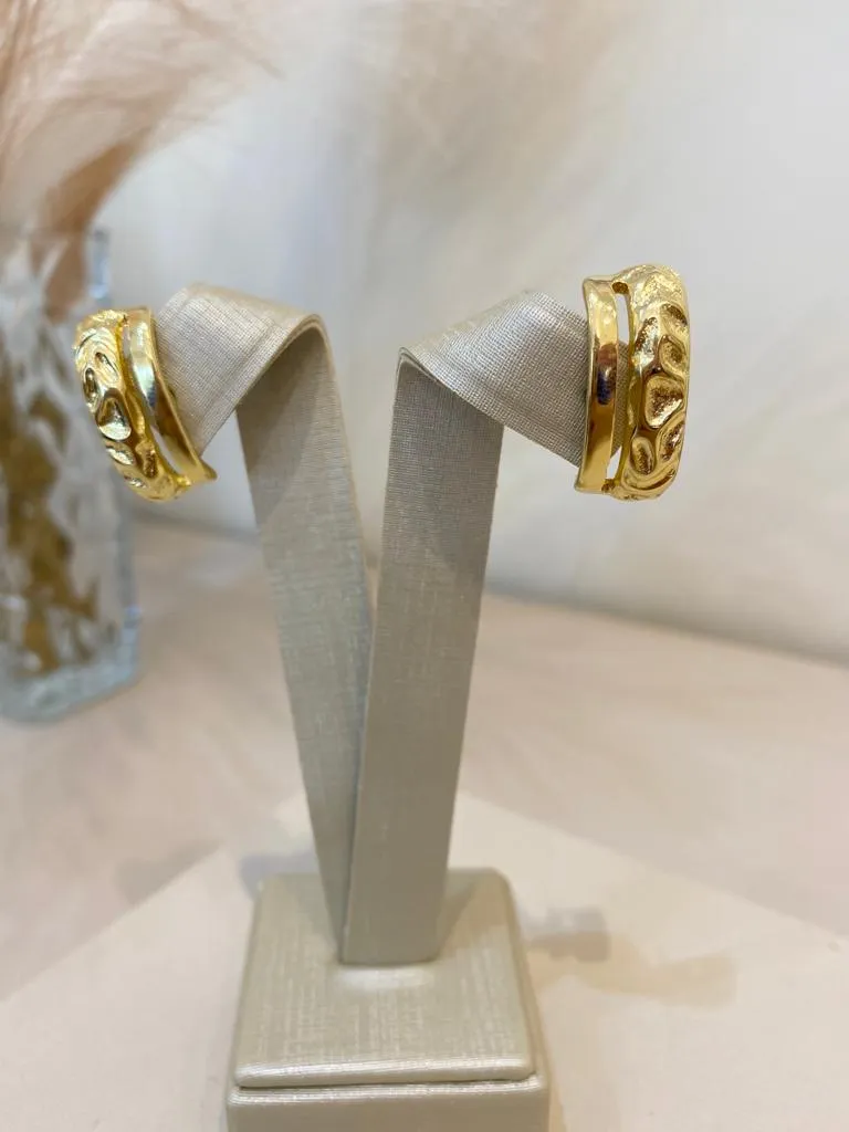 BRINCO EAR HOOK LISO E ONDULADO