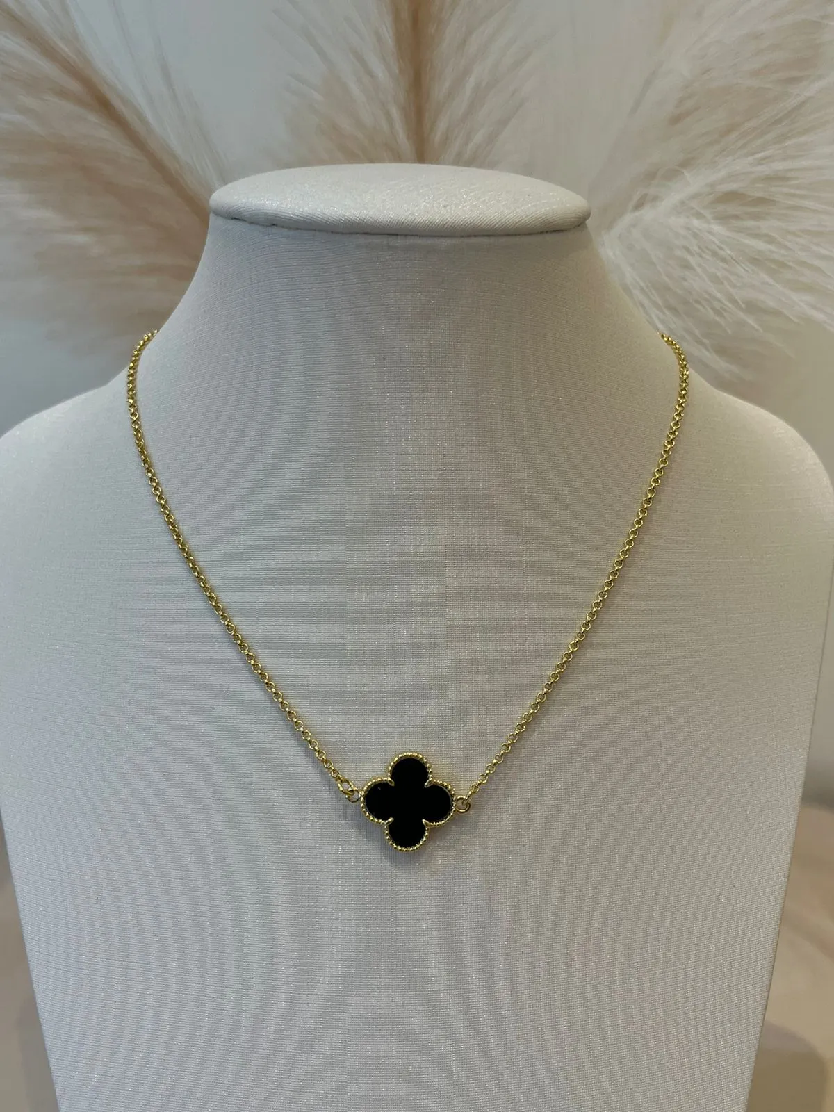 CHOKER 1 TREVO PRETO