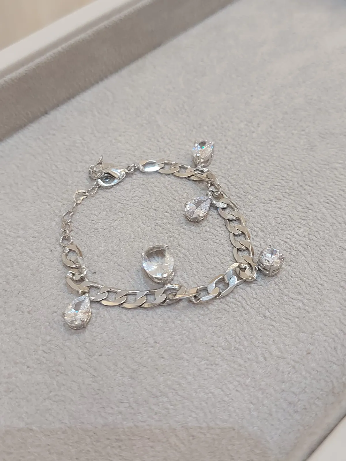 PULSEIRA RODIO BRANCO GRUME