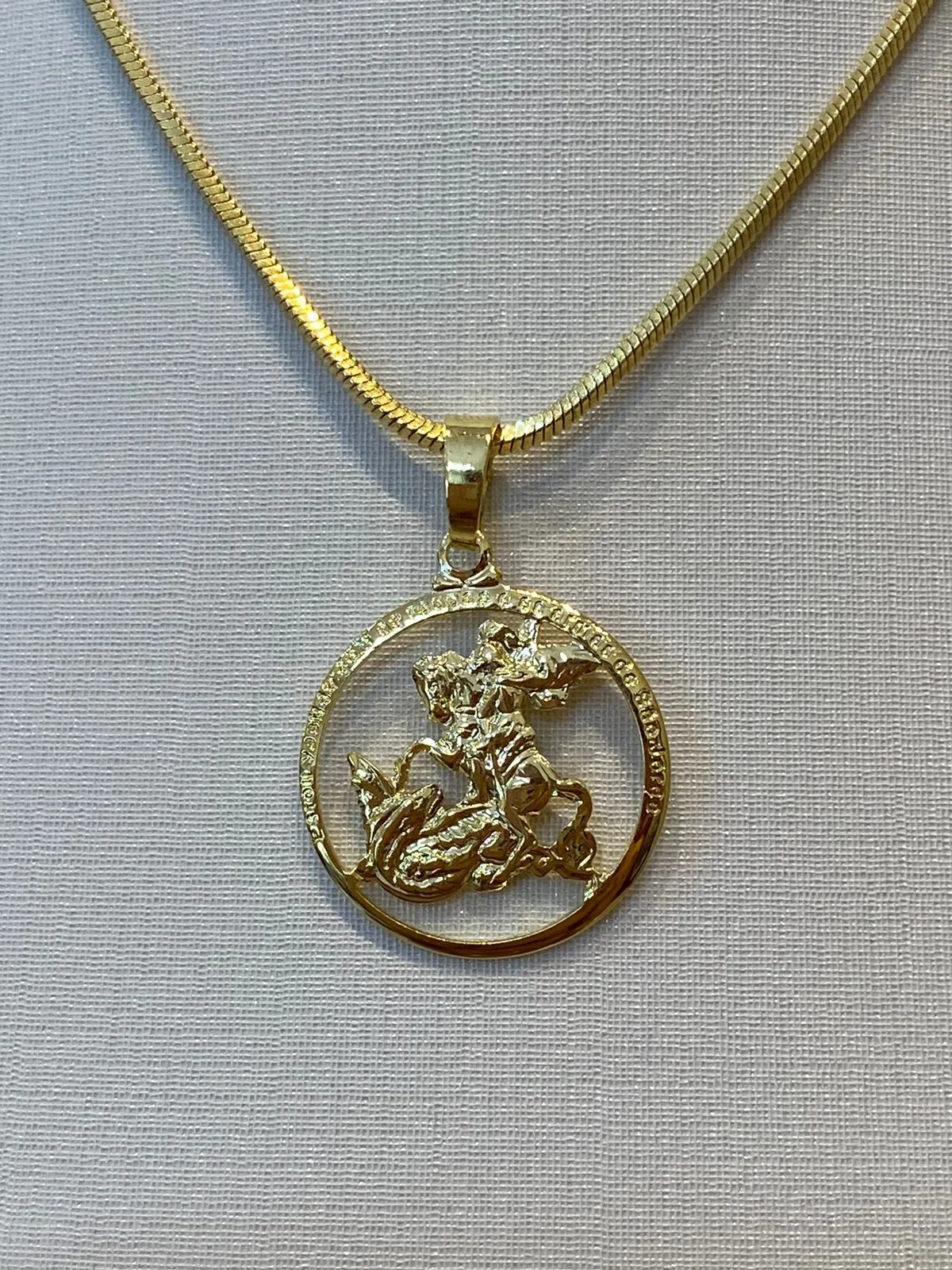 PINGENTE SÃO JORGE VAZADO