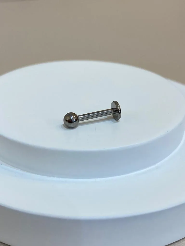 PIERCING LABRET BOLINHA 8MM