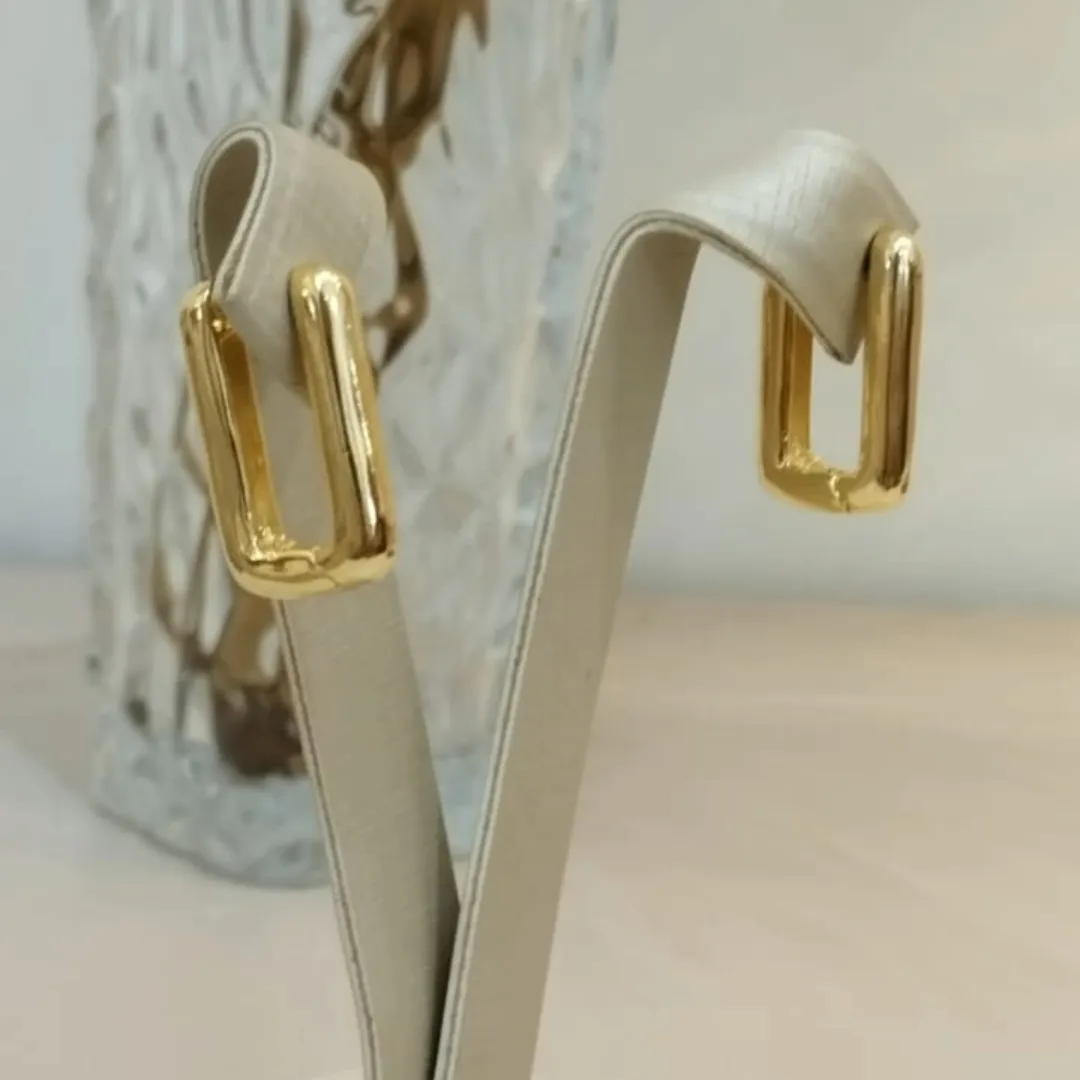 ARGOLA QUADRADA ABAULADA M