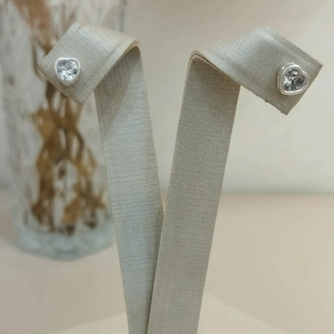 BRINCO PRATA CORAÇÃO ZIRCÔNIA