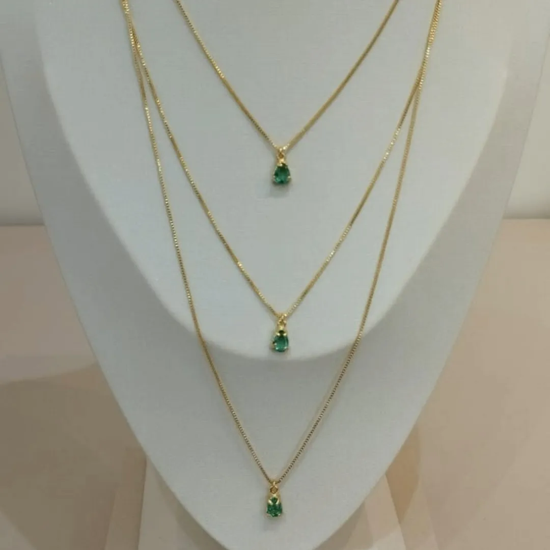 COLAR TRIPLO GOTAS VERDES