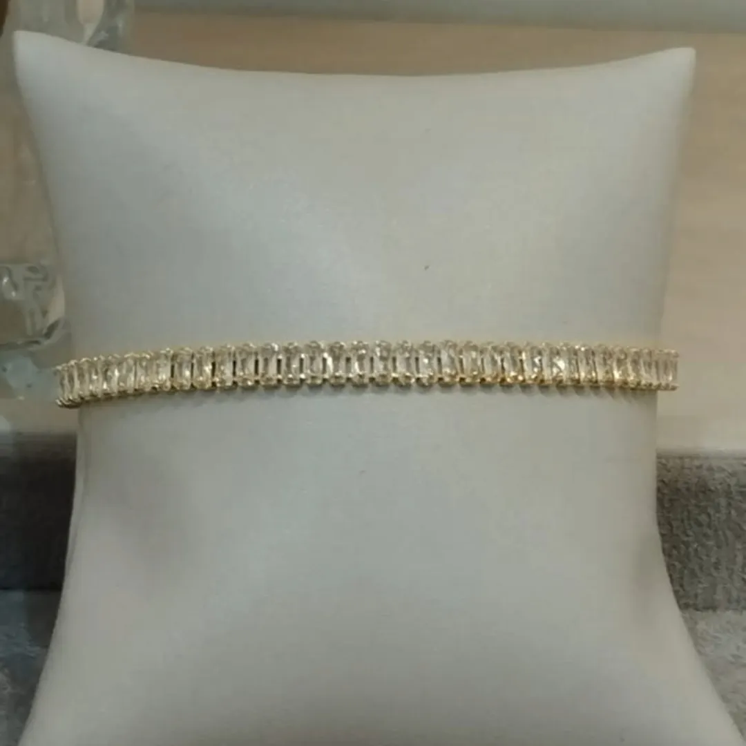PULSEIRA ZIRCONIAS NAVETES CRISTAIS