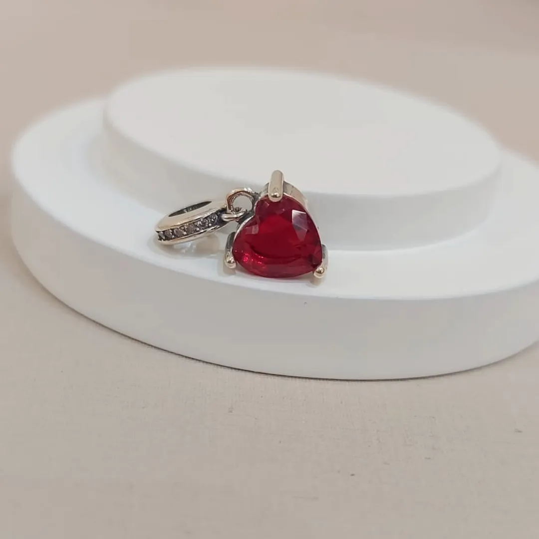 BERLOQUE PRATA CORAÇÃO VERMELHO