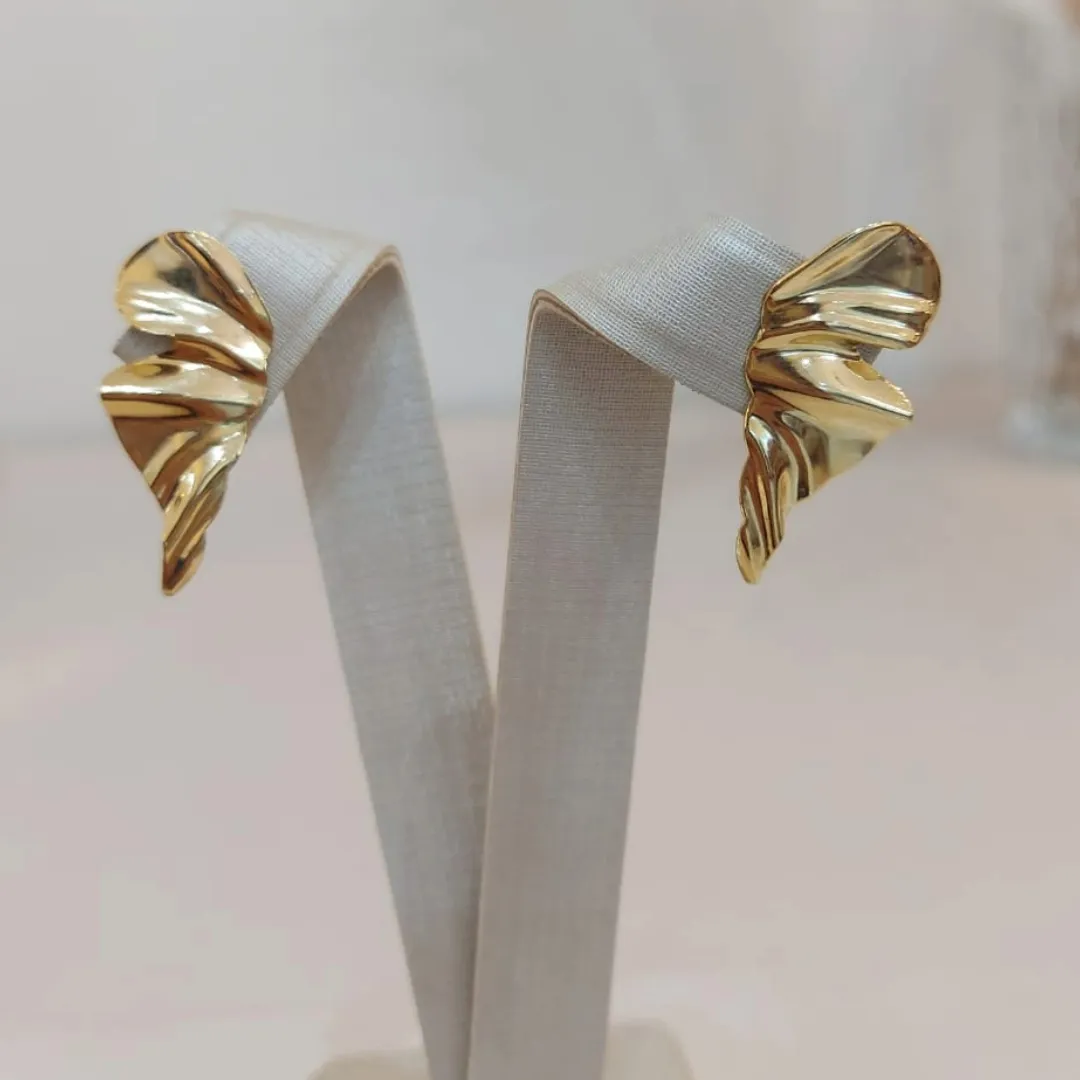 BRINCO FLOR MARTELADO