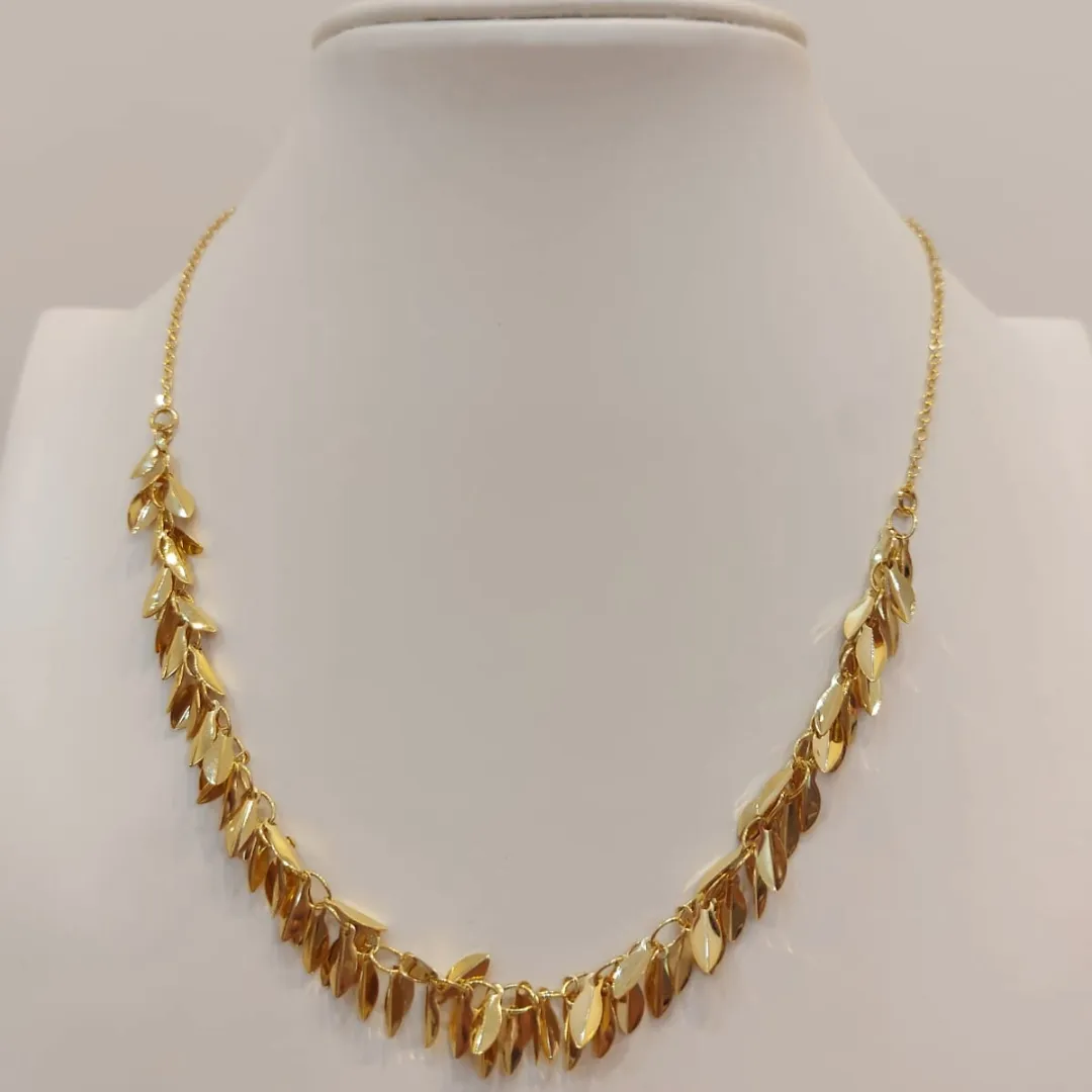 COLAR FOLHAS
