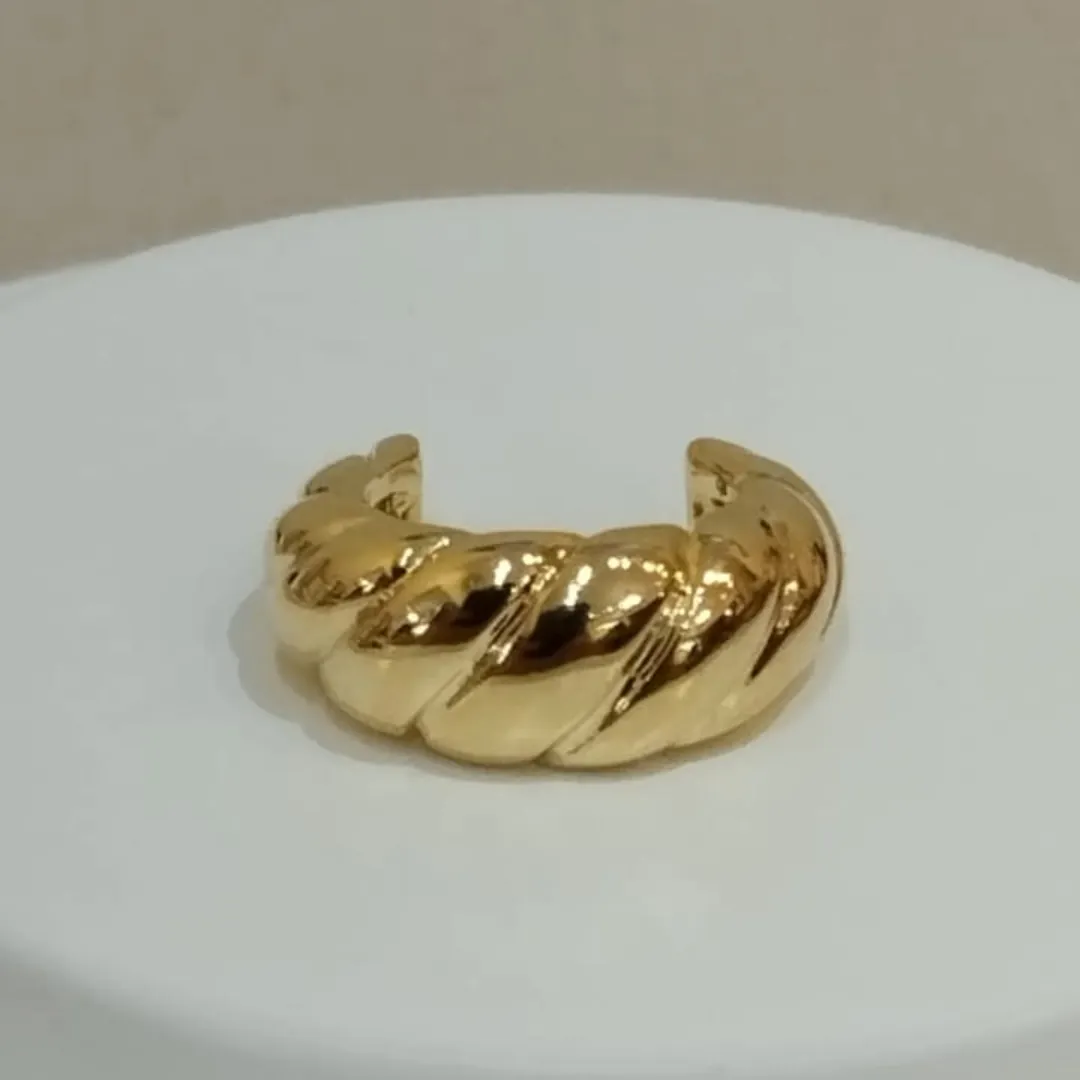 PIERCING FAKE CROISSANT