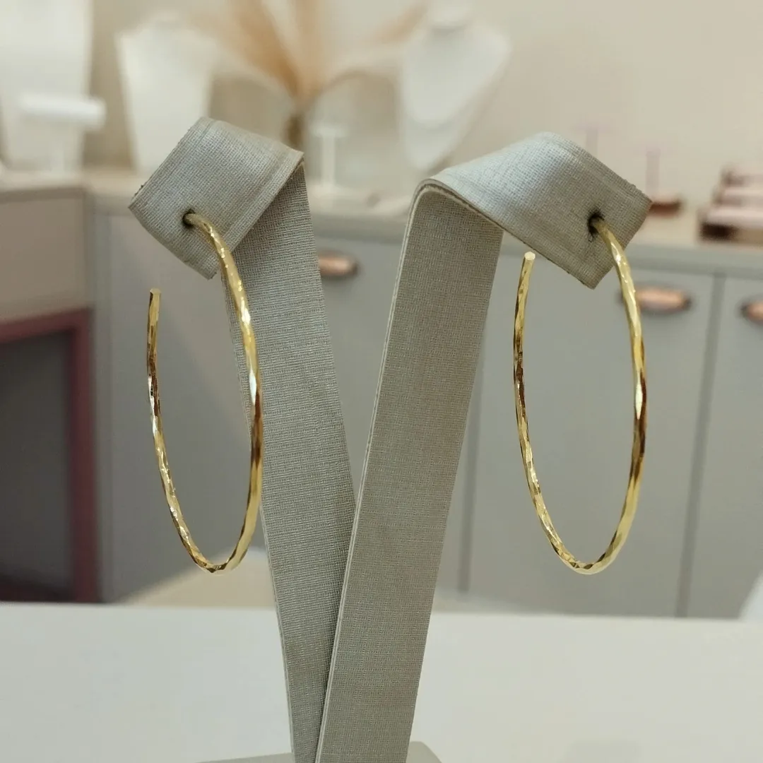ARGOLA GRANDE FINA DIAMANTADA