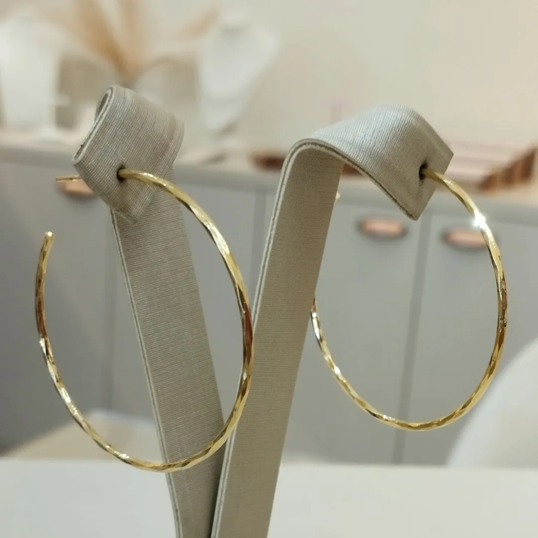 ARGOLA GRANDE FINA DIAMANTADA