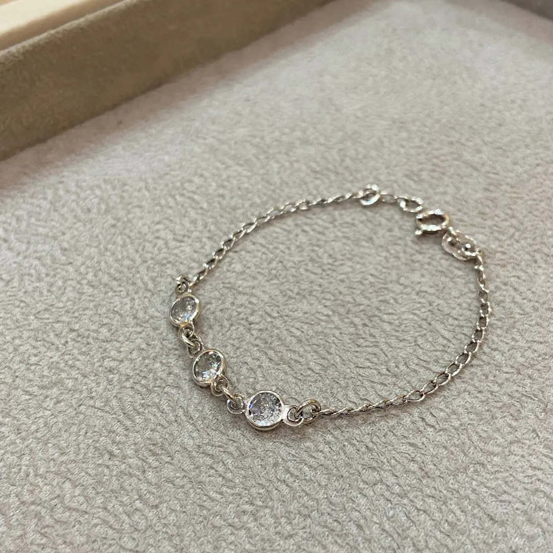 PULSEIRA PRATA ZIRCÔNIAS