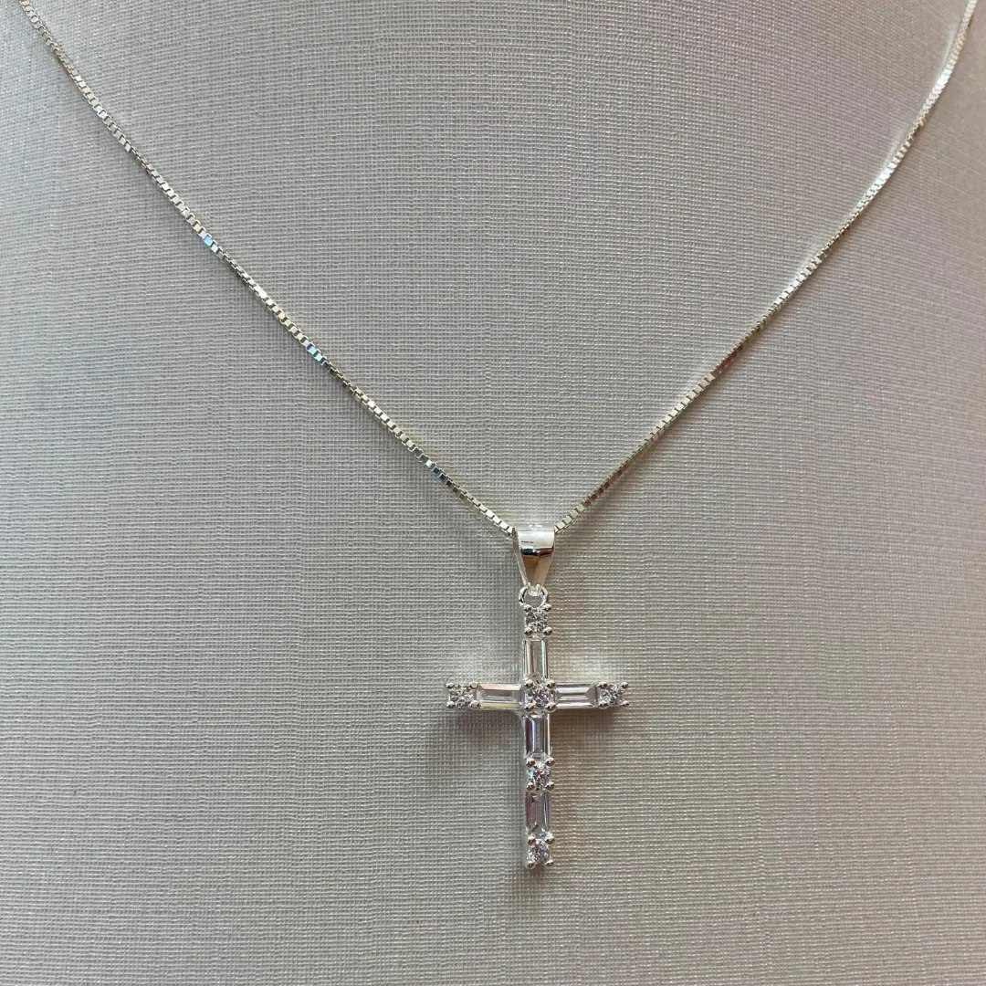 PINGENTE PRATA CRUZ ZIRCÔNIAS M