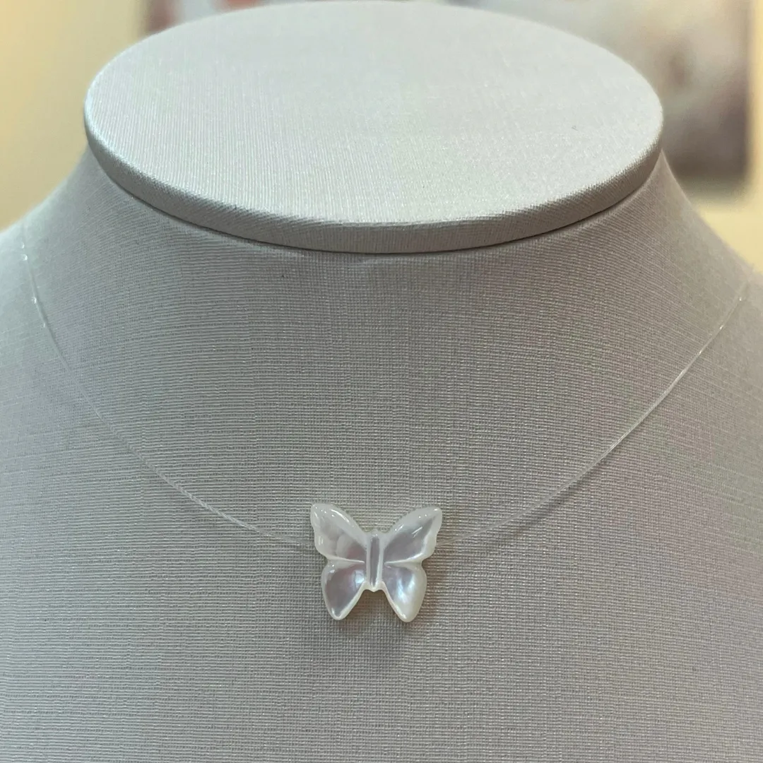 COLAR FIO DE NYLON BORBOLETA