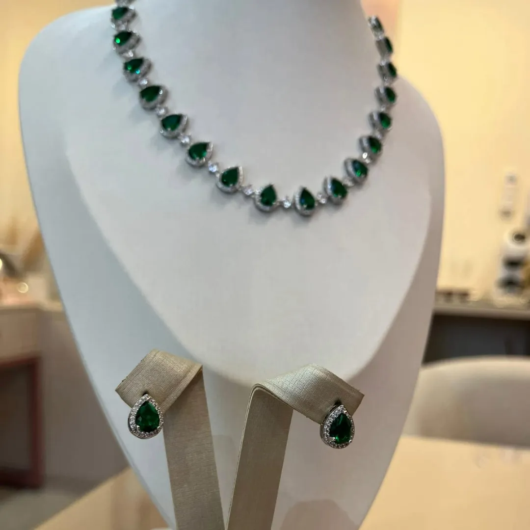 CONJUNTO GOTAS ESMERALDA