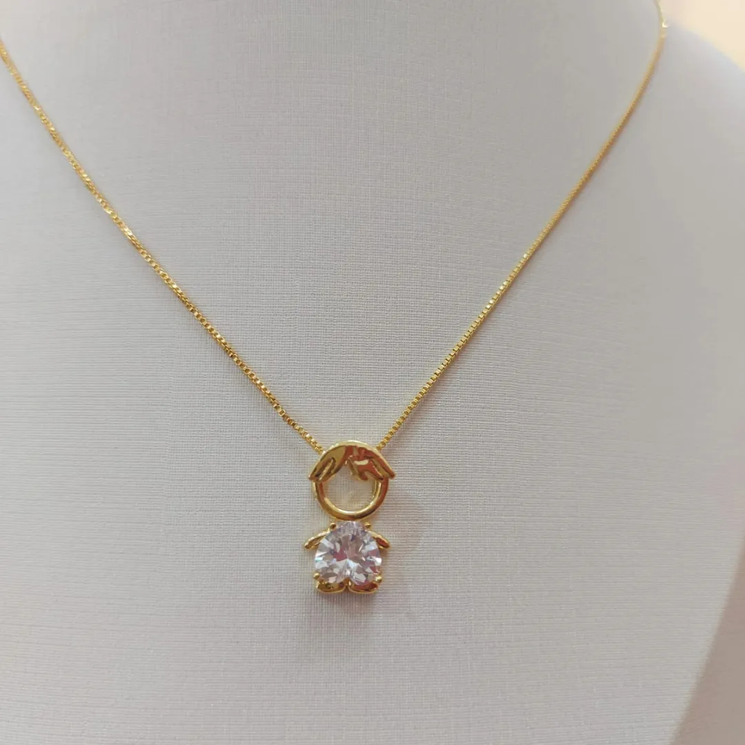 PINGENTE MENINO CRISTAL