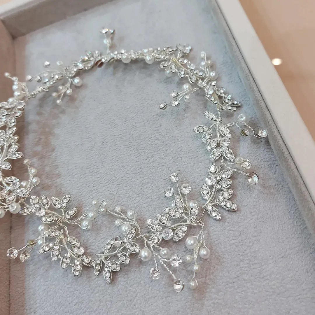 TIARA, PORTA COQUE OU GRINALDA