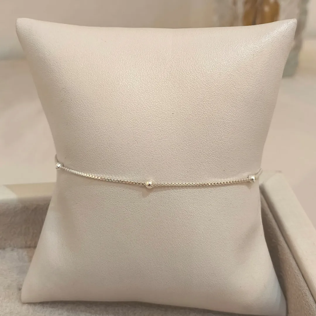 PULSEIRA PRATA VENEZIANA E BOLINHAS 20CM
