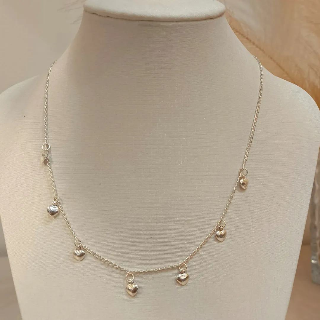 CHOKER PRATA PINGENTES CORAÇÕES