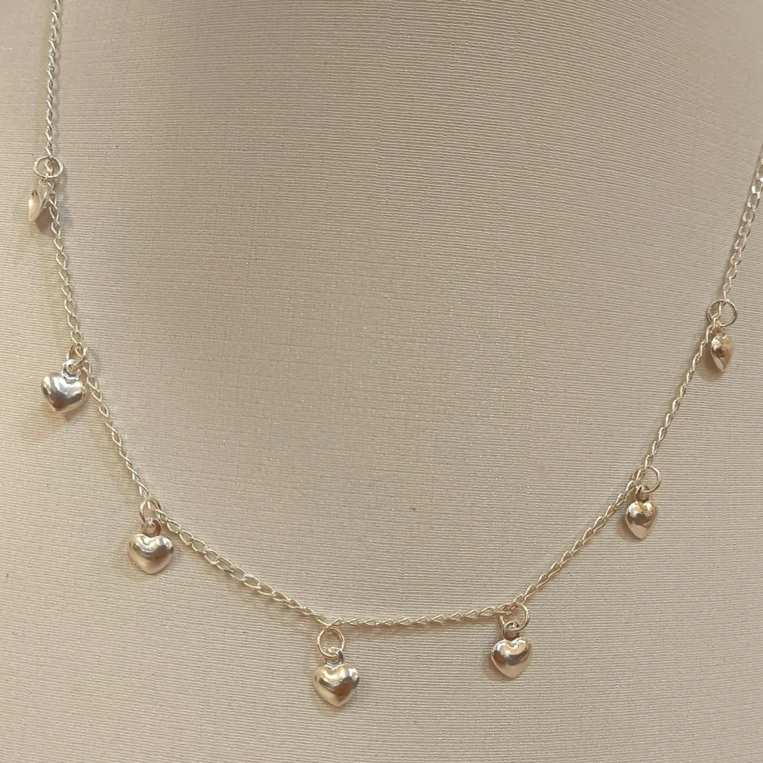 CHOKER PRATA PINGENTES CORAÇÕES