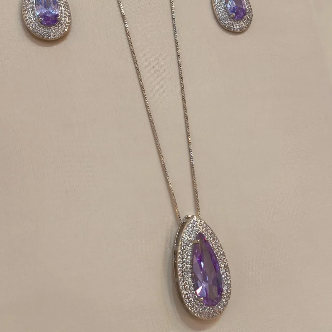 CONJUNTO GOTA ALONGADA LAVANDA/LILÁS
