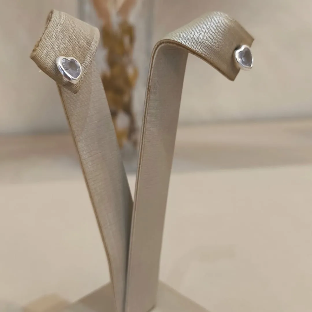 BRINCO PRATA CORAÇÃO ZIRCÔNIA