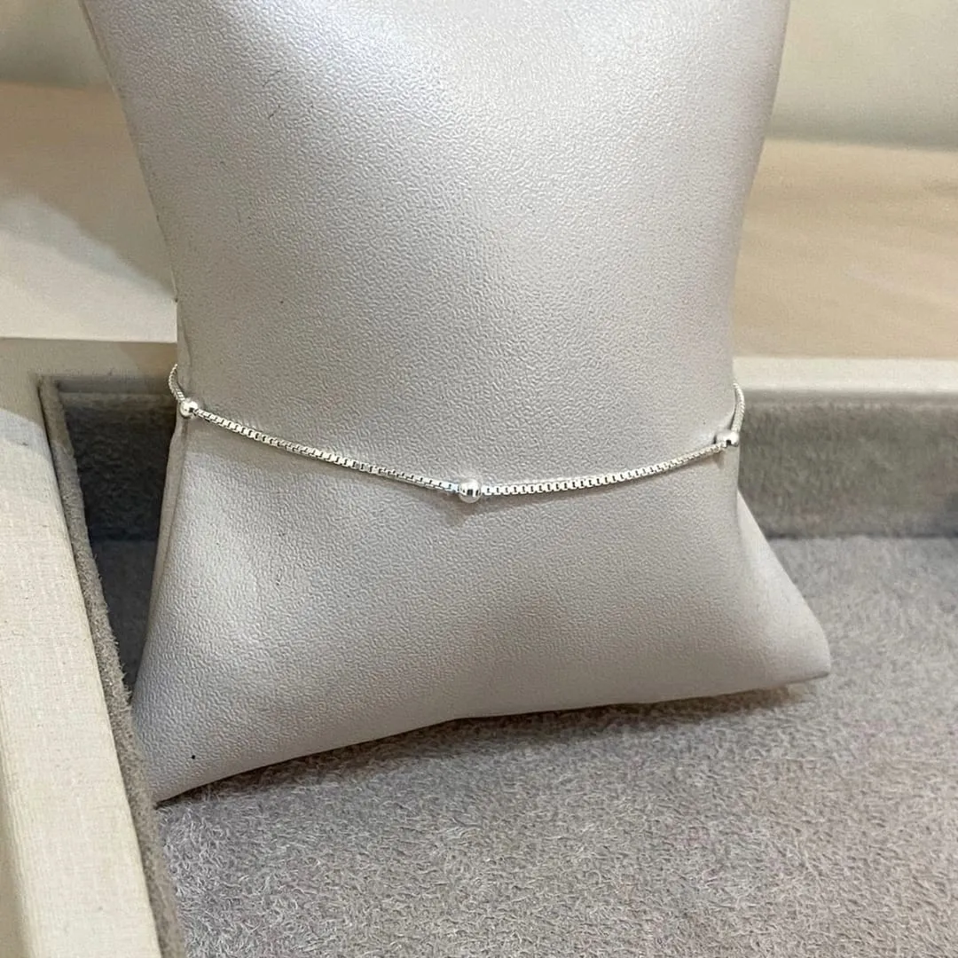 PULSEIRA PRATA VENEZIANA E BOLINHAS 20CM
