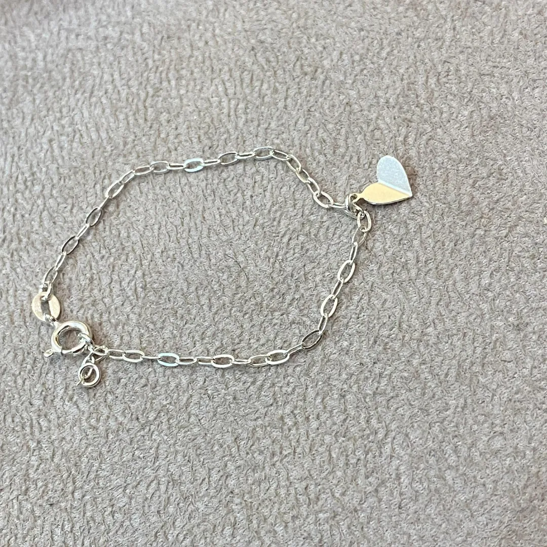 PULSEIRA PRATA INFANTIL PINGENTE CORAÇÃO