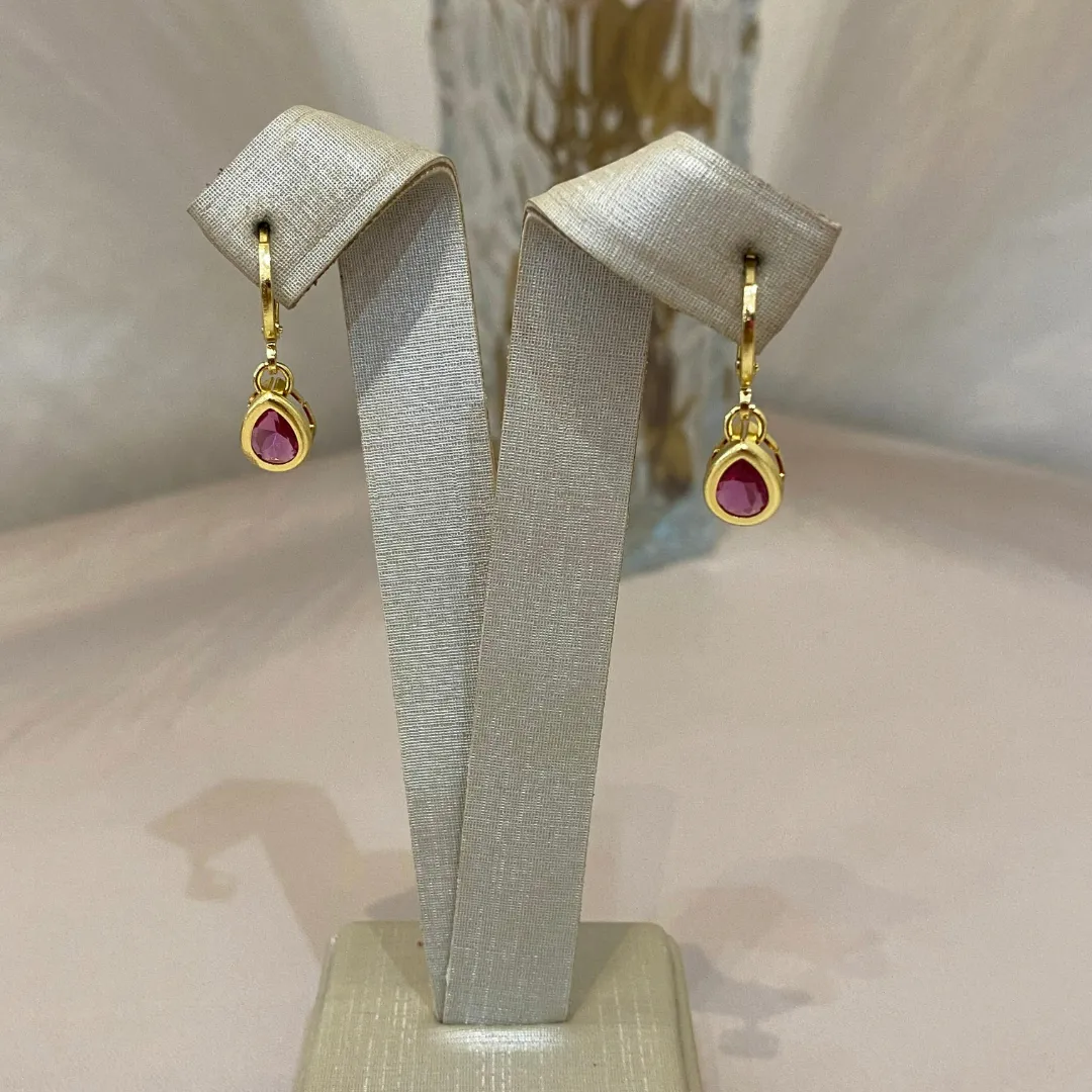 ARGOLA PINGENTE ZIRCÔNIA GOTA PINK