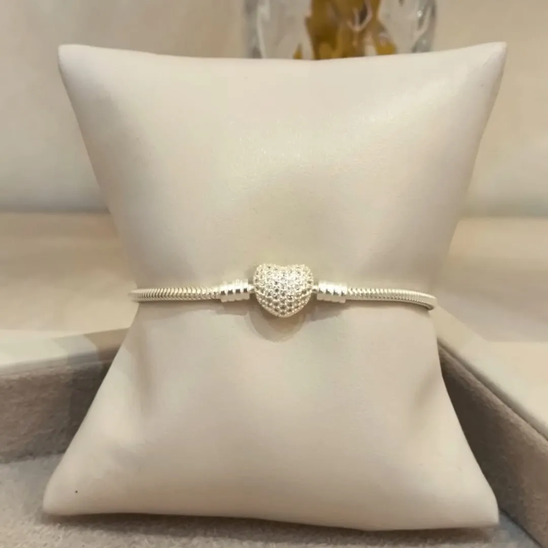 PULSEIRA PRATA PANDORA FECHO CORAÇÃO CRAVEJADO 19CM