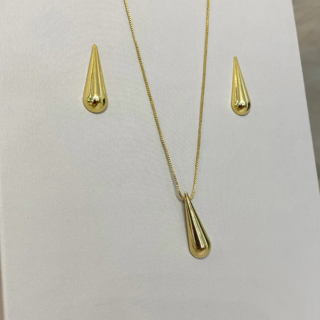CONJUNTO GOTA ALONGADA FINA