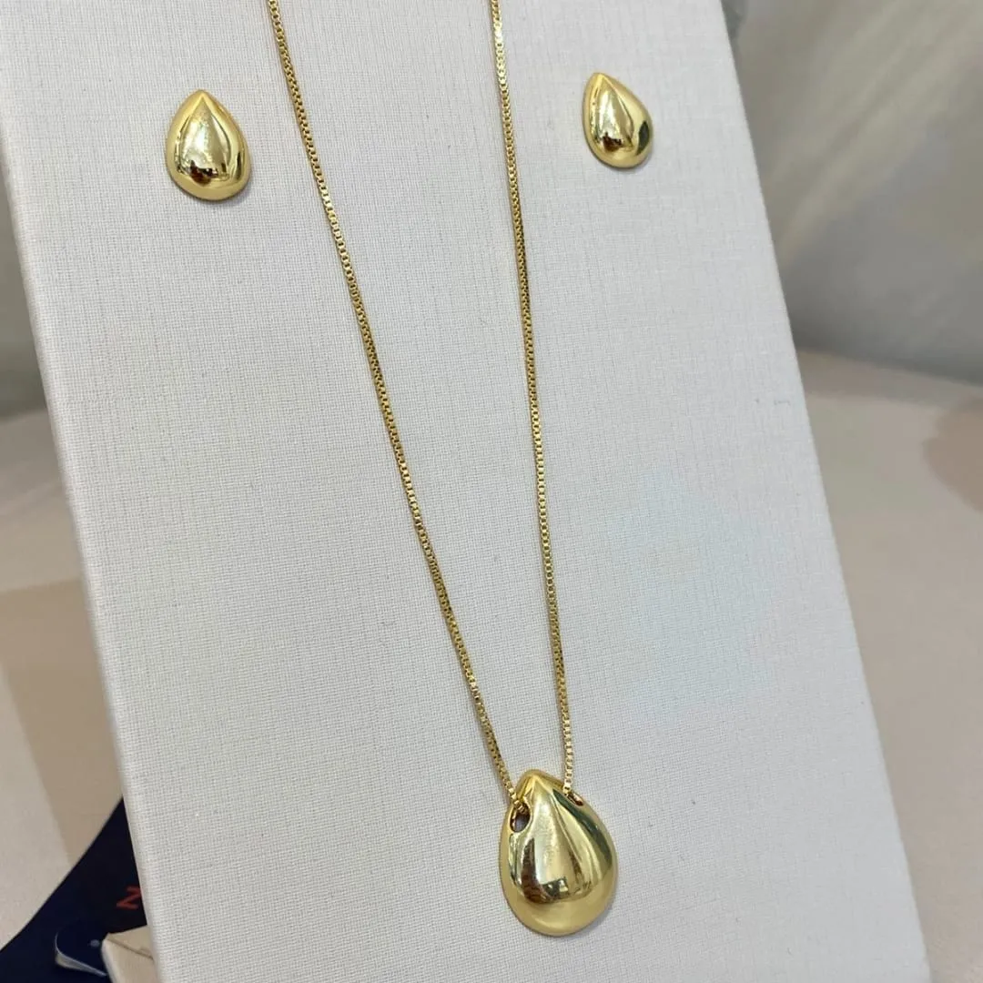 CONJUNTO GOTA ABAULADA DELICADO