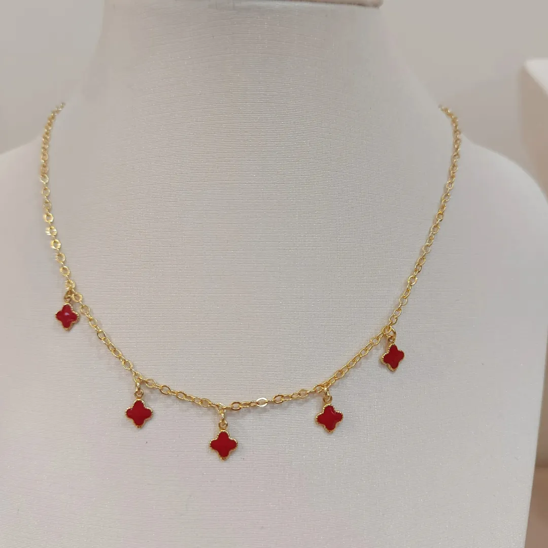 CHOKER MINI TREVOS ESMALTADOS VERMELHOS